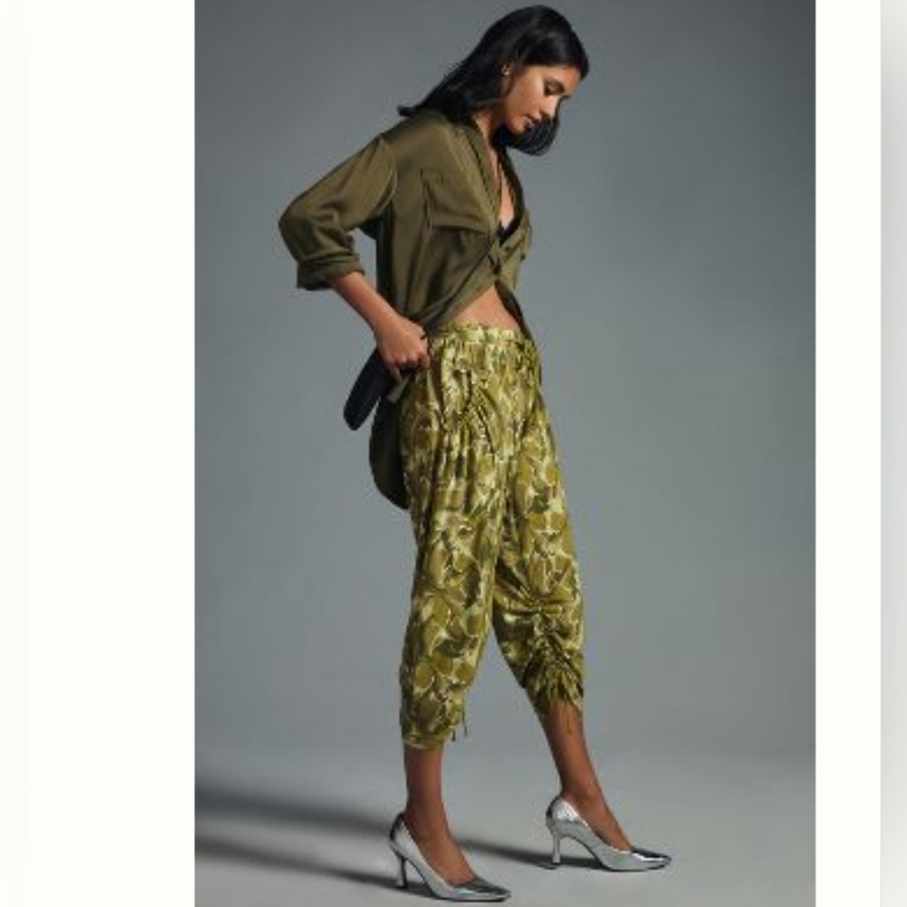Anthro Daily Practice Crop Pants L
